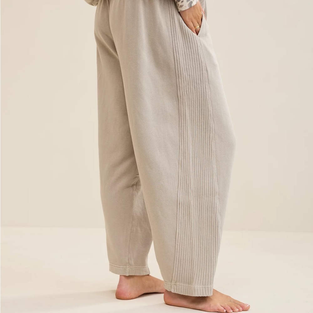 Aerie Oh Snap! Barrel Sweatpant